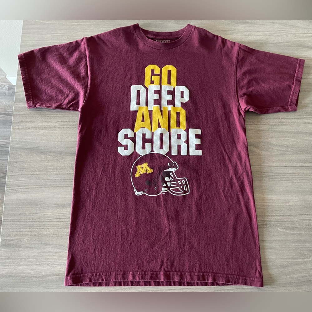 CSG Go Deep and Score T-Shirt - Minnesota Gophers - Size Medium
